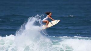 Molly Picklum wins world championship surfing competition.